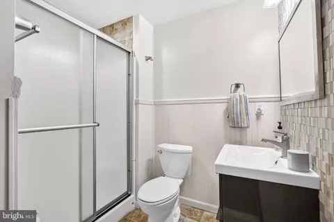 Bath - 209 Windom Way, Frederick, MD 21702 photo 3 of 3