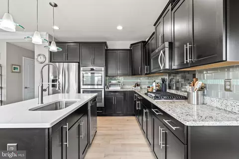 Kitchen - 209 Windom Way, Frederick, MD 21702 photo 5 of 7