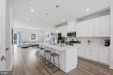Entry Way - 1736 Atlas Dr, Frederick, MD 21702 photo 2 of 12