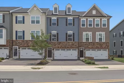Exterior - 1736 Atlas Dr, Frederick, MD 21702 photo 2 of 8