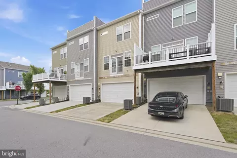 Exterior - 304 Spring Bank Way, Frederick, MD 21701 photo 2 of 2