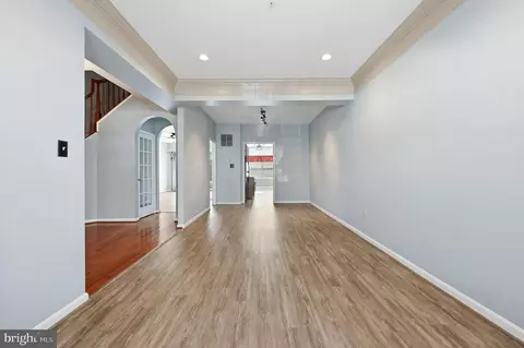 Entry Way - 2215 Parish Ln, Frederick, MD 21701 photo 2 of 6