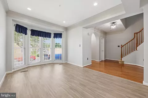 Living - 2215 Parish Ln, Frederick, MD 21701 photo 2 of 9