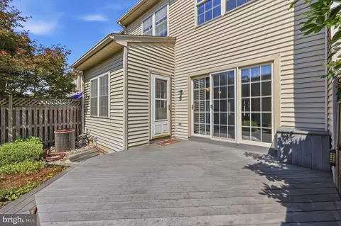Exterior - 2215 Parish Ln, Frederick, MD 21701 photo 5 of 20