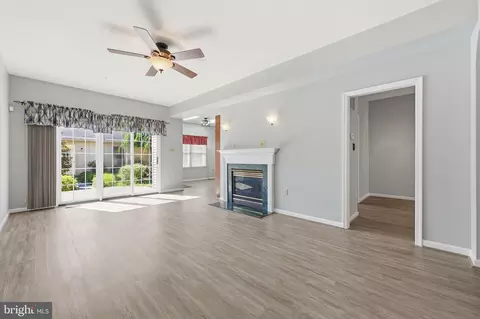 Living - 2215 Parish Ln, Frederick, MD 21701 photo 7 of 9