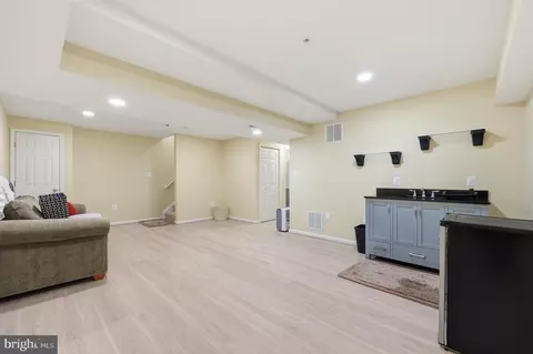 Entry Way - 2215 Parish Ln, Frederick, MD 21701 photo 6 of 6