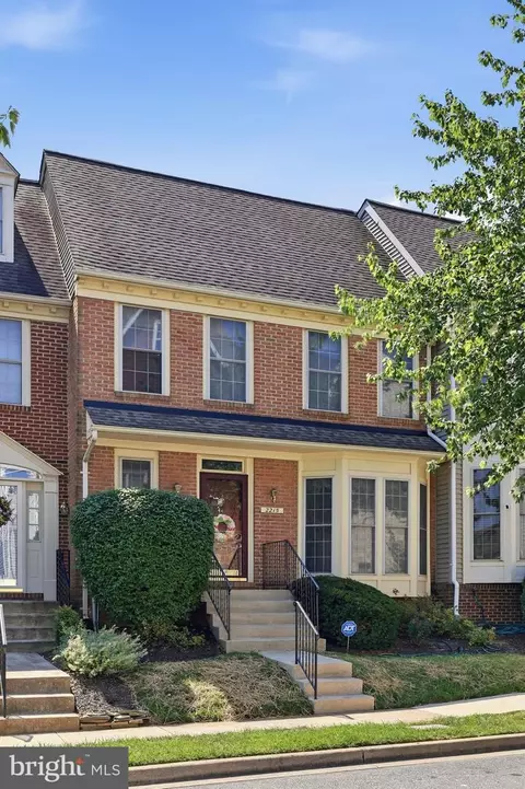 Exterior - 2215 Parish Ln, Frederick, MD 21701 photo 14 of 20