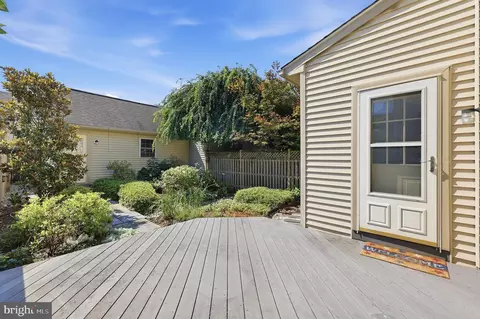 Exterior - 2215 Parish Ln, Frederick, MD 21701 photo 6 of 20
