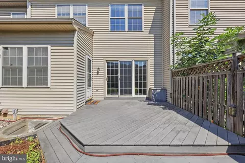 Exterior - 2215 Parish Ln, Frederick, MD 21701 photo 3 of 20