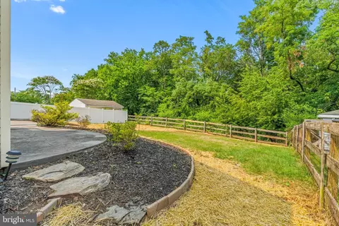 Exterior - 1015 Cheryls Ct, Frederick, MD 21703 photo 7 of 7