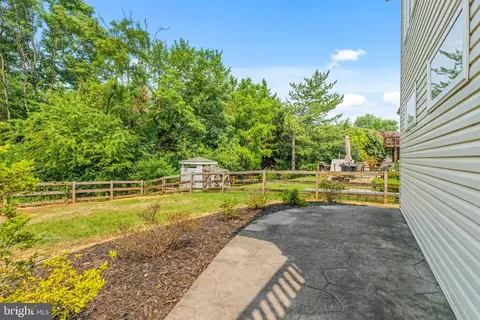 Exterior - 1015 Cheryls Ct, Frederick, MD 21703 photo 6 of 7