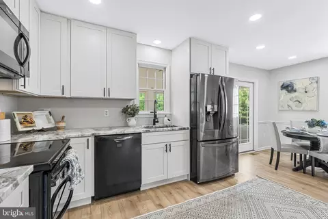 Kitchen - 1015 Cheryls Ct, Frederick, MD 21703 photo 5 of 5