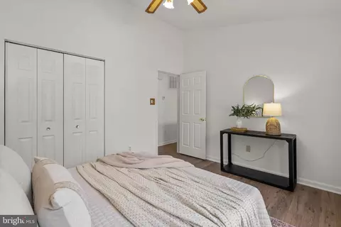 Bedroom - 903 Chestnut St, Frederick, MD 21703 photo 2 of 2
