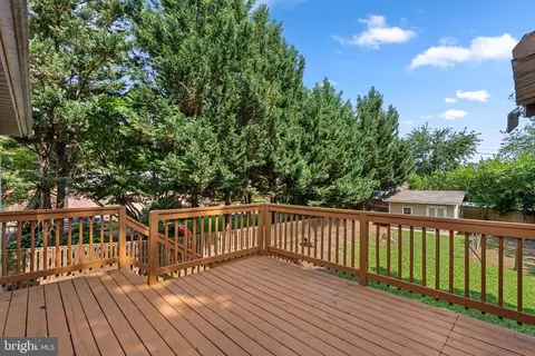 Exterior - 903 Chestnut St, Frederick, MD 21703 photo 4 of 6