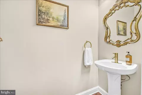 Entry Way - 94 George Thomas Dr, Frederick, MD 21702 photo 6 of 11