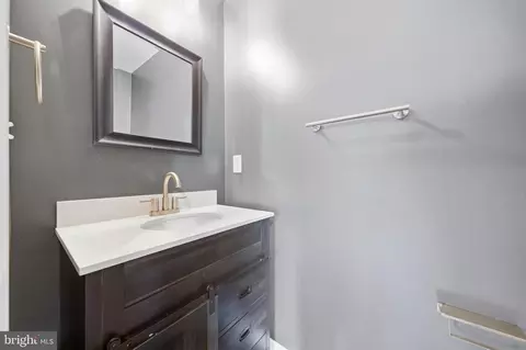 Entry Way - 6086 Forum Sq, Frederick, MD 21703 photo 4 of 20