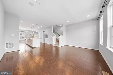 Living - 6086 Forum Sq, Frederick, MD 21703 photo 5 of 7