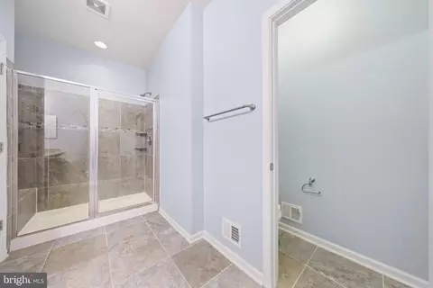 Entry Way - 6086 Forum Sq, Frederick, MD 21703 photo 18 of 20