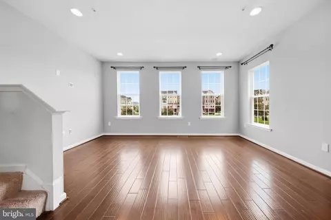 Living - 6086 Forum Sq, Frederick, MD 21703 photo 7 of 7