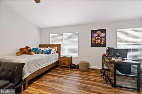 Bedroom - 7014 Allington Manor Cir E, Frederick, MD 21703 photo 2 of 8