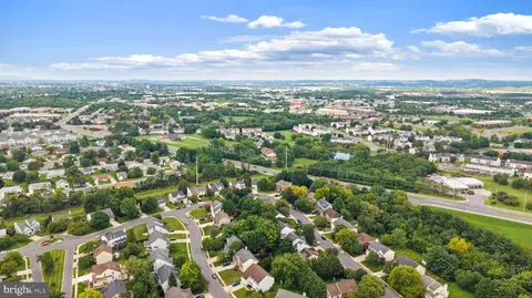 View/Area - 7014 Allington Manor Cir E, Frederick, MD 21703 photo 12 of 13