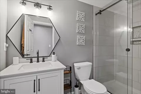 Bath - 7014 Allington Manor Cir E, Frederick, MD 21703 photo 1 of 4