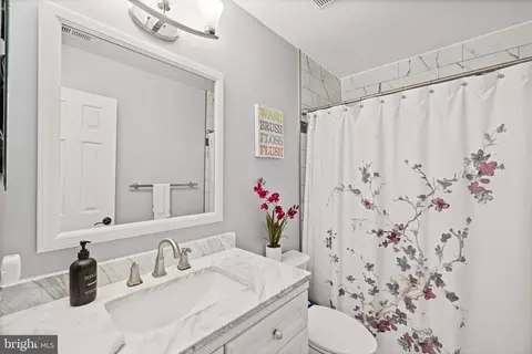 Bath - 7014 Allington Manor Cir E, Frederick, MD 21703 photo 4 of 4
