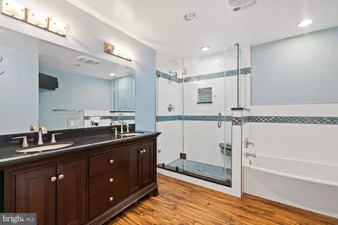 Bath - 7014 Allington Manor Cir E, Frederick, MD 21703 photo 2 of 4