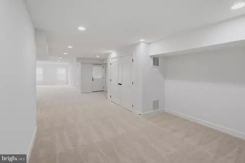 Entry Way - 1813 N Greenleese Dr N, Frederick, MD 21701 photo 8 of 9