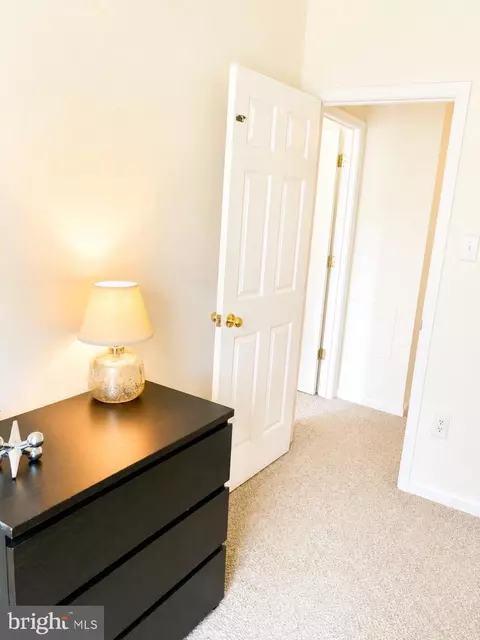 Bedroom - 4989 Pintail Ct, Frederick, MD 21703 photo 5 of 6