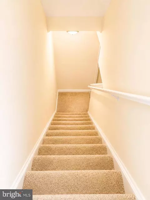Entry Way - 4989 Pintail Ct, Frederick, MD 21703 photo 4 of 4