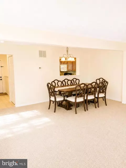 Dining - 4989 Pintail Ct, Frederick, MD 21703 photo 3 of 3