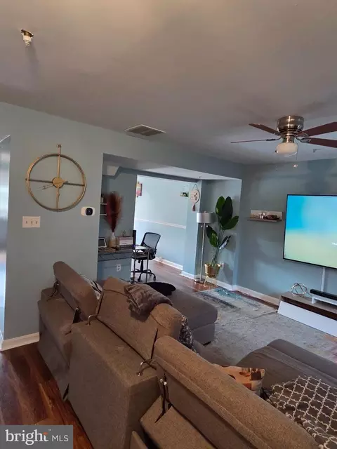 Entry Way - 511 Primus Ct, Frederick, MD 21703 photo 2 of 8