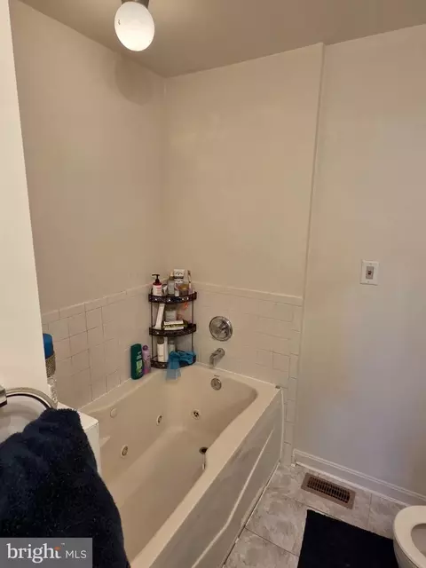 Bath - 511 Primus Ct, Frederick, MD 21703 photo 1 of 2