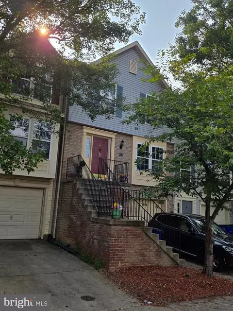 Exterior - 511 Primus Ct, Frederick, MD 21703 photo 5 of 6