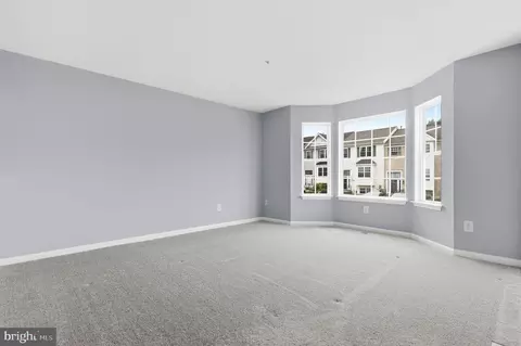 Living - 6212 Cliffside Ter, Frederick, MD 21701 photo 3 of 9