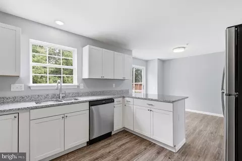 Kitchen - 6212 Cliffside Ter, Frederick, MD 21701 photo 3 of 3