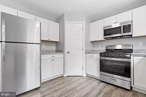 Kitchen - 6212 Cliffside Ter, Frederick, MD 21701 photo 2 of 3