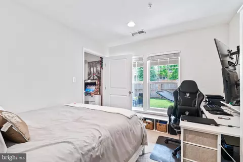 Bedroom - 5659 Scott Ridge Pl, Frederick, MD 21704 photo 9 of 9