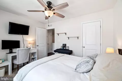 Bedroom - 5659 Scott Ridge Pl, Frederick, MD 21704 photo 5 of 9