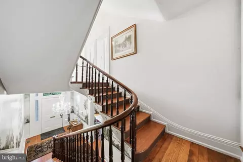 Entry Way - 11 W Second St, Frederick, MD 21701 photo 6 of 10