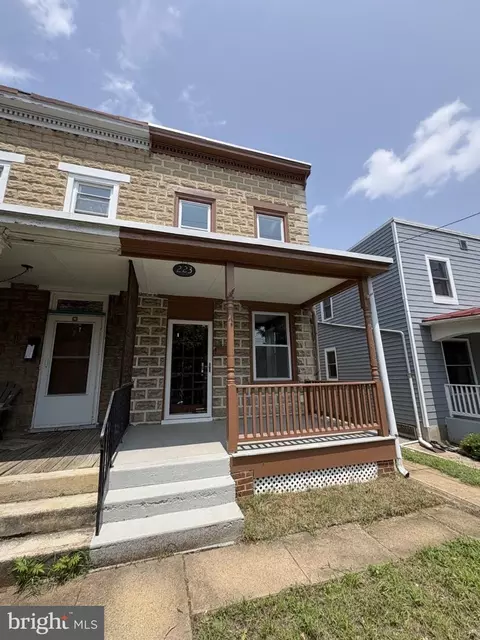Exterior - 223 E 5th St, Frederick, MD 21701 photo 2 of 8