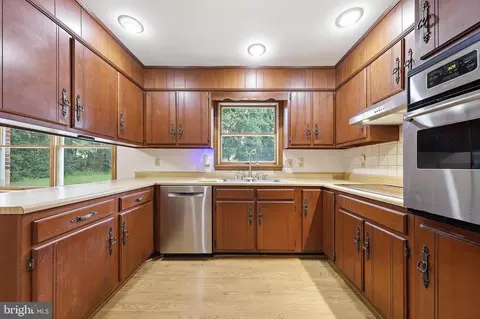 Kitchen - 3297 Raymonds Way, Frederick, MD 21704 photo 2 of 3