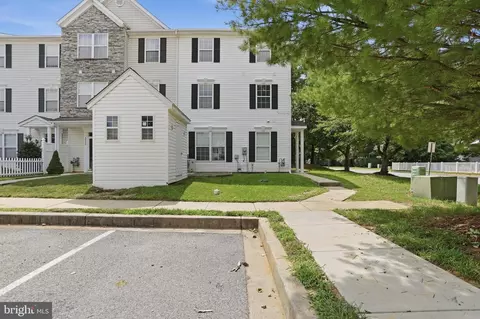 4900 Edgeware Ter, Frederick, MD 21703