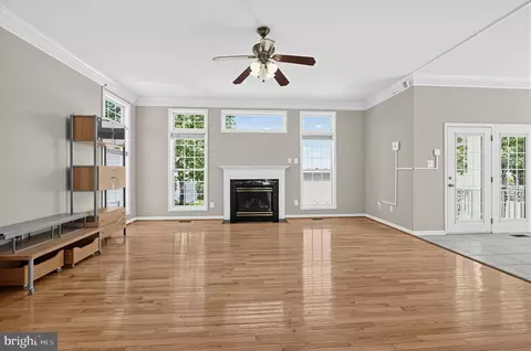 Living - 3938 Addison Woods Rd, Frederick, MD 21704 photo 3 of 4
