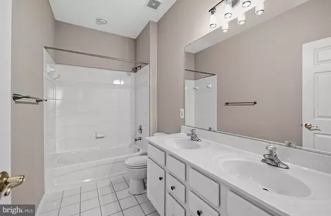 Bath - 3938 Addison Woods Rd, Frederick, MD 21704 photo 1 of 3
