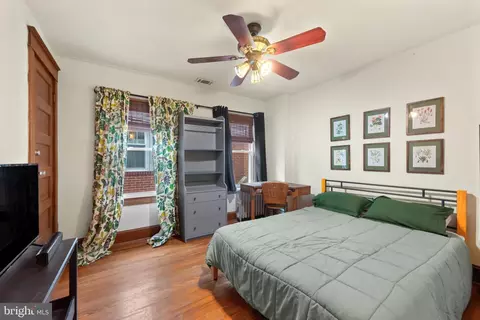 Bedroom - 24 College Ave, Frederick, MD 21701 photo 1 of 5