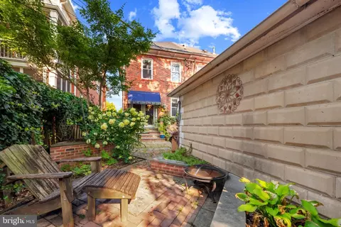 Exterior - 24 College Ave, Frederick, MD 21701 photo 7 of 9