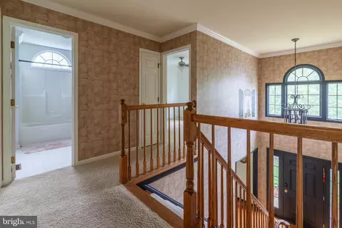 Entry Way - 2425 Hunters Chase Ct, Frederick, MD 21702 photo 7 of 8