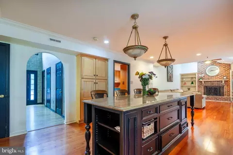 Entry Way - 2425 Hunters Chase Ct, Frederick, MD 21702 photo 1 of 8